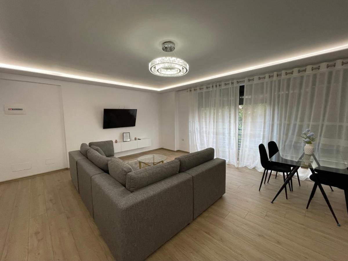 New Bazaar 2022 * Tirana